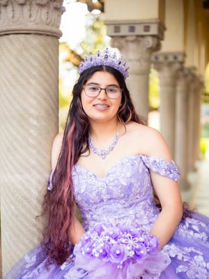 Image of Quinceañera Portrait Session (Special Pricing)