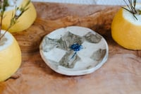 Image 3 of floral nerikomi dish 01