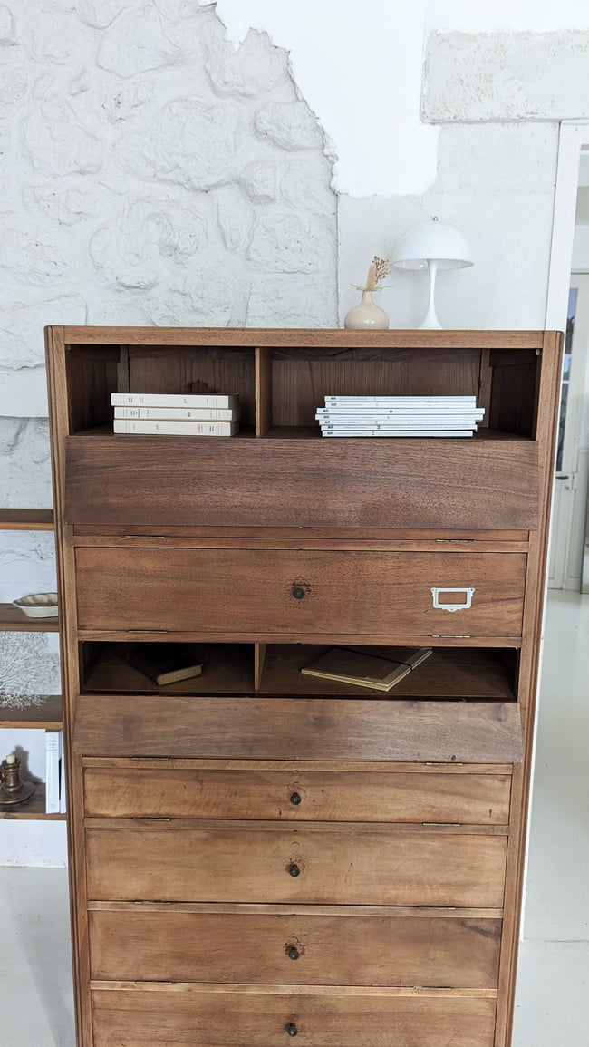 Meuble de métier à clapets.