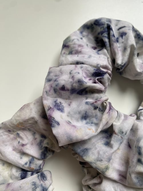 Image of Plant dyed Handmade Scrunchie No.6 - from dead stock Cotton fabric, collab with Kaliko