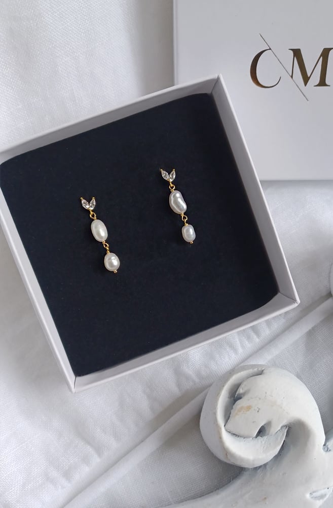 Boucles duo de perles CEREMONY Image of Boucles duo de perles CEREMONY