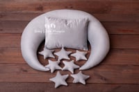 Image 11 of Velvet moon pillow and 7 little stars 