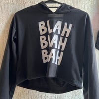 sudadera tipo crop top
