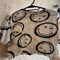 Blusa tipo crop top