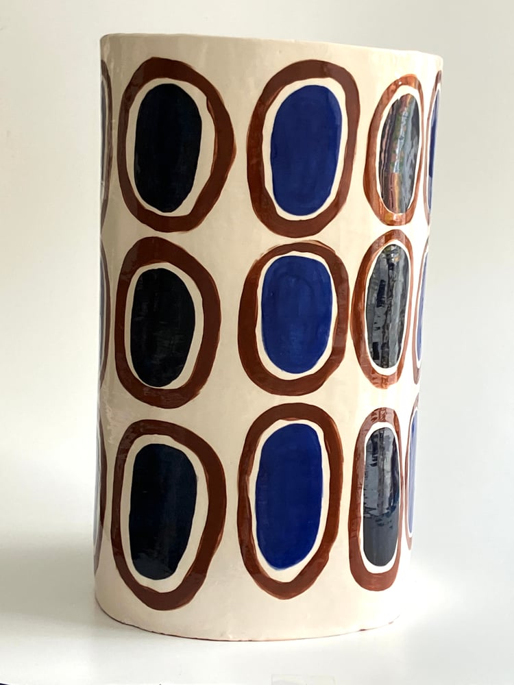 Image of large terracotta cylinder