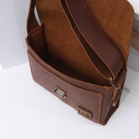 Image 3 of Small Scout in vintage brown