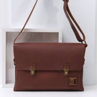 Image 1 of Large Scout in vintage brown