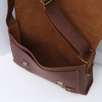 Image 4 of Large Scout in vintage brown