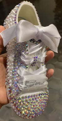 Image 2 of Flower Girl Converse Big Kid