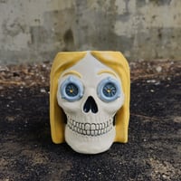 Image 1 of Ded Knubbler (yellow pupils)