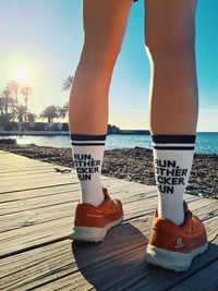 Image 2 of Calcetines RUN, MOTHERFUCKER, RUN blancos