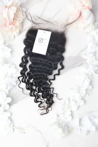 Image 2 of XO Extra DEEP Wave 5x5 HD Closure 