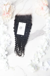 Image 2 of XO Kinky Curly 5x5 HD Closure