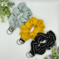 Image 1 of Scrunchie Keychain | 3