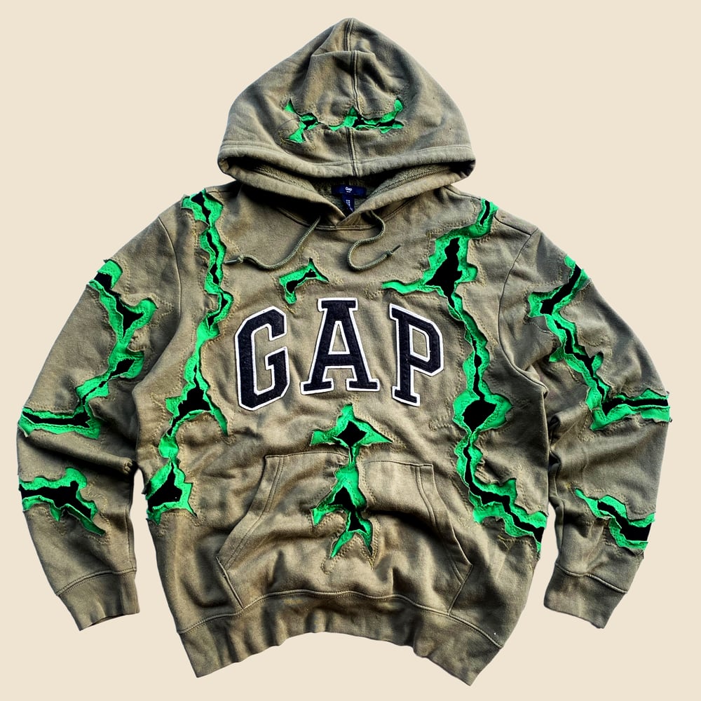 REWORKED GAP CRACKY HOODIE SIZE MEDIUM 