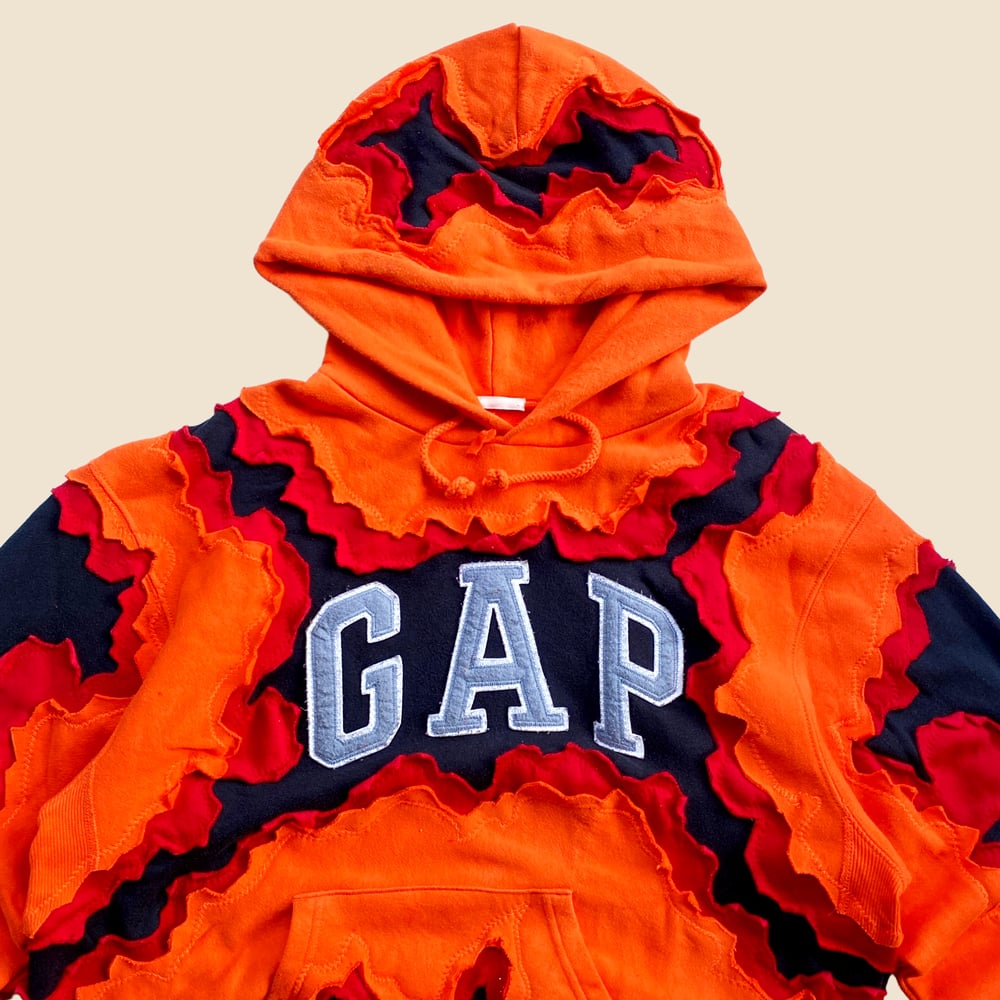 REWORKED GAP CRACKED ORANGE HOODIE SIZE L