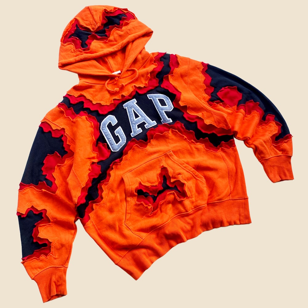 REWORKED GAP CRACKED ORANGE HOODIE SIZE L