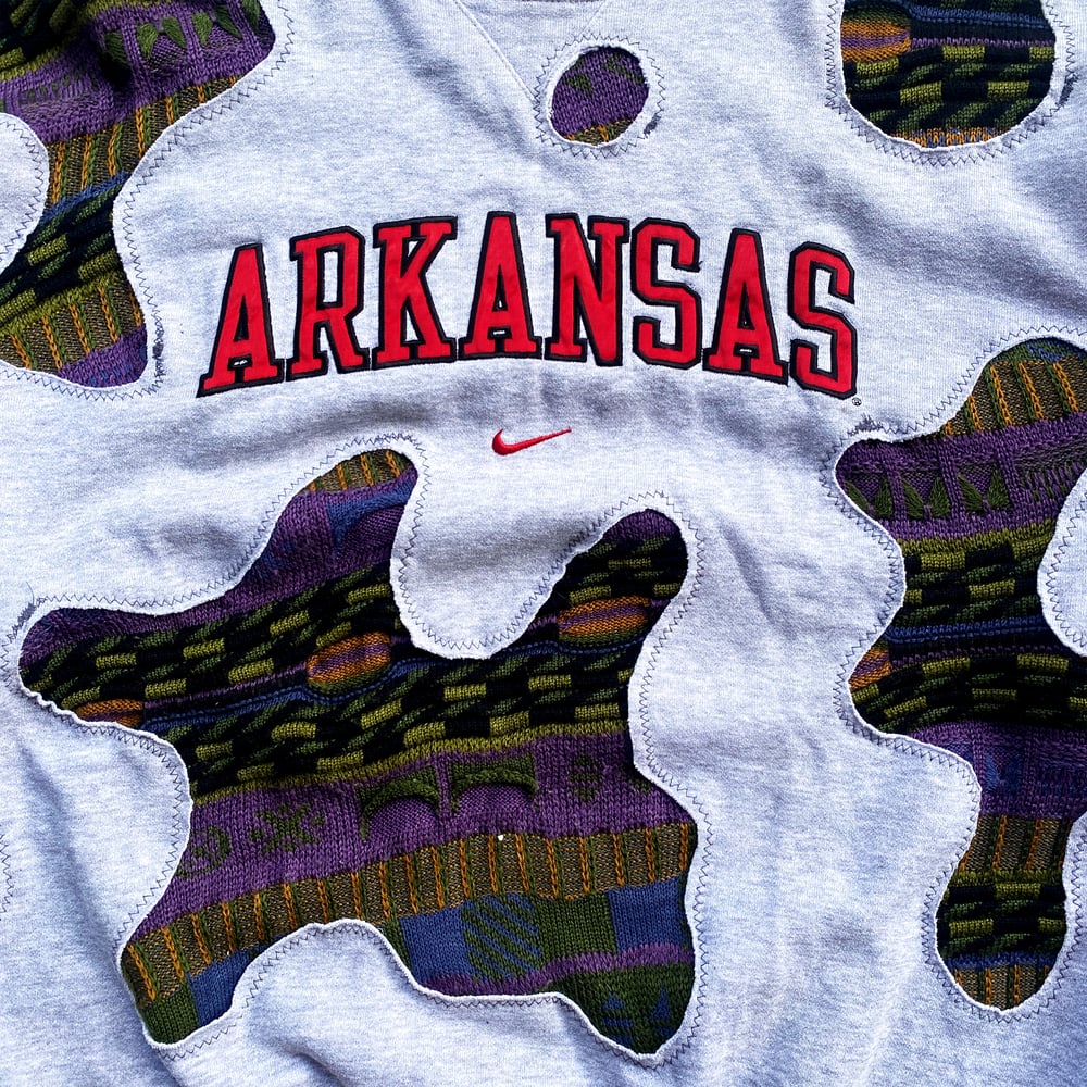 REWORKED NIKE ARKANSAS KNIT CRACKED SWEATSHIRT SIZE XL BOXY