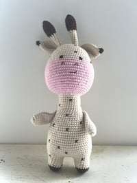 Image 3 of Giraffe Bety