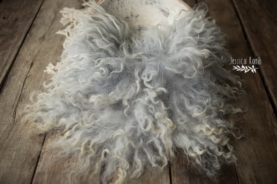 Image of Pastel Grey 01 hand felted fur