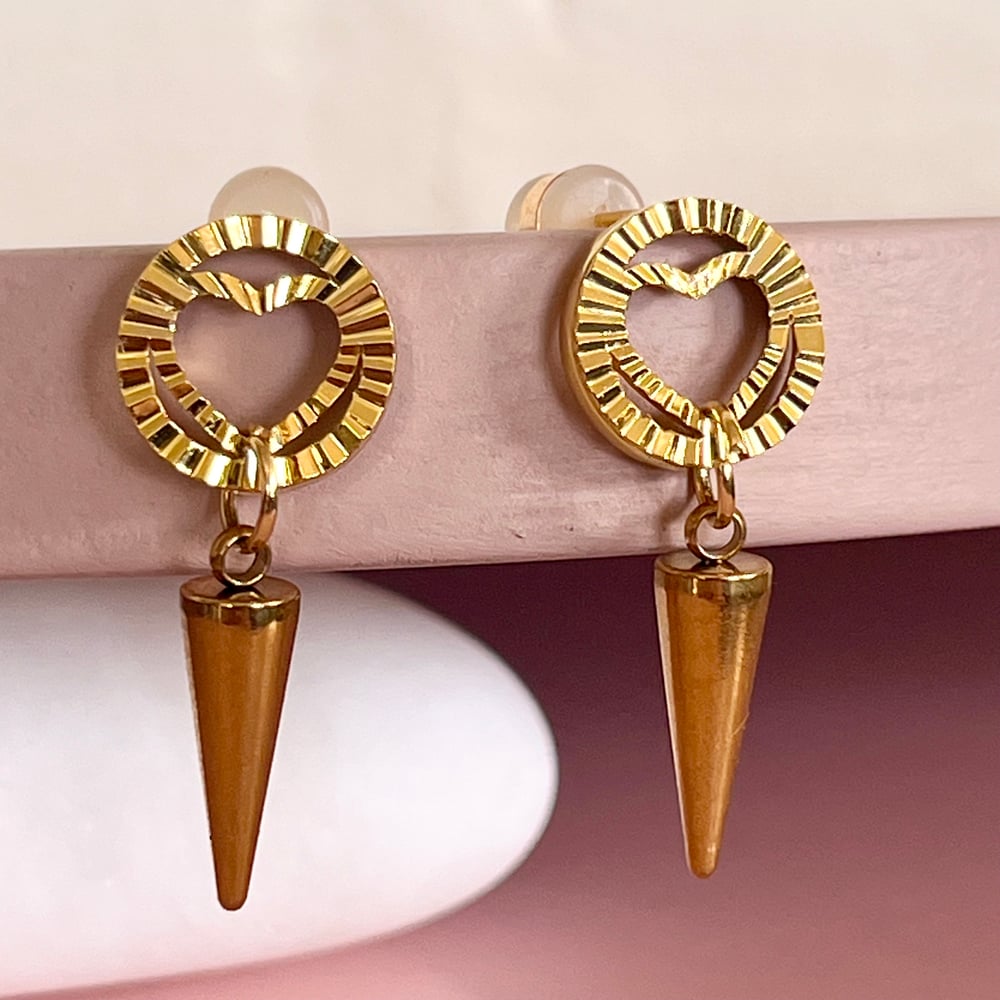 Image of Ridged Heart and Spike Circle Studs - Gold