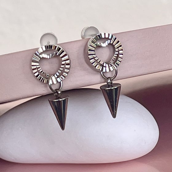 Image of Ridged Heart and Spike Circle Studs - Silver