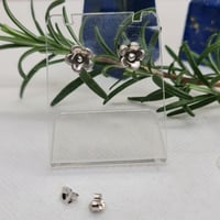Image 2 of Silver Blossom Studs (SJ069)