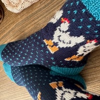 Image 8 of Patron chaussettes Rainy Chicken