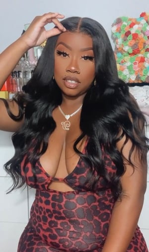 Image of Yaki Straight 7”x5” Closure Wig in 24”