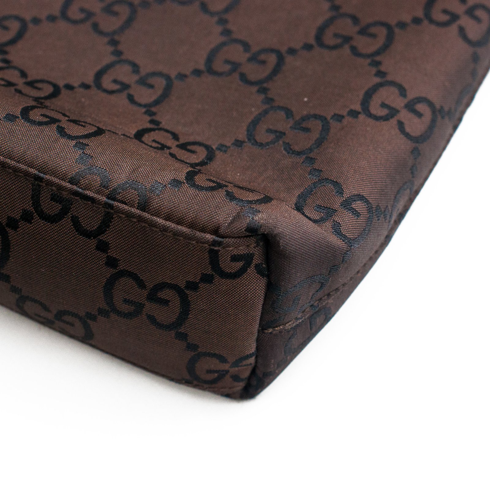 Gucci by Tom Ford 1998 Brown Monogram Shoulder Bag † Ruder Gucci by Tom Ford 1998 Brown Monogram Shoulder Bag † Ruder