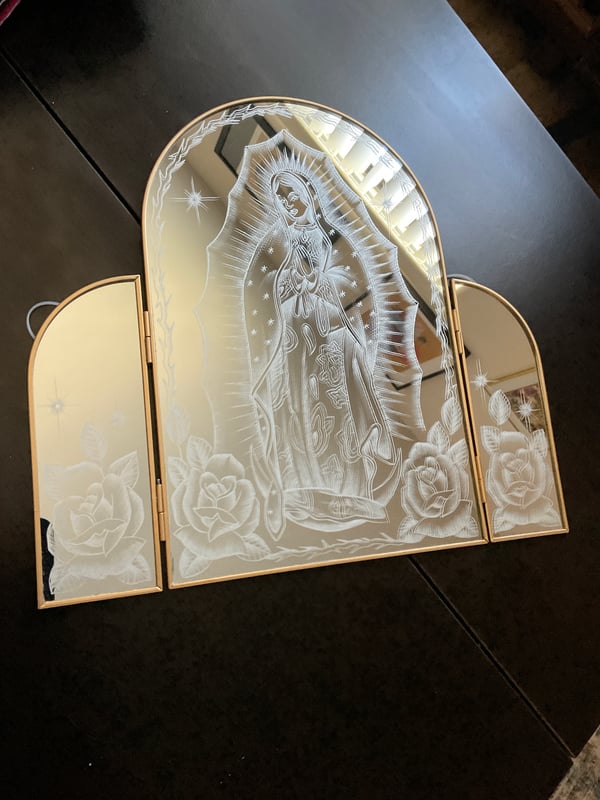 Image of Virgin Mary mirror number 1 of 20 