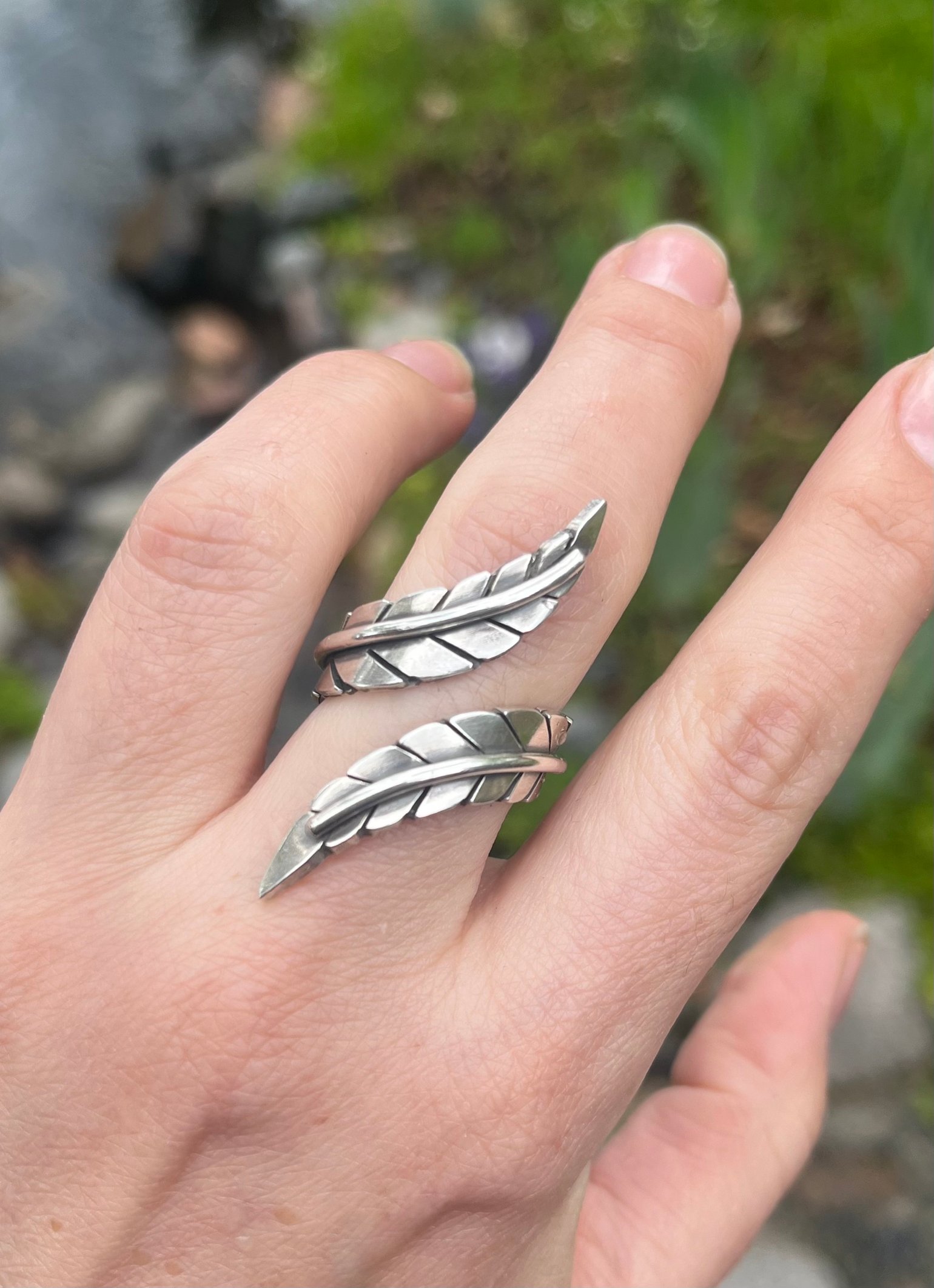 Image of Leaf Twist Ring, Size 8