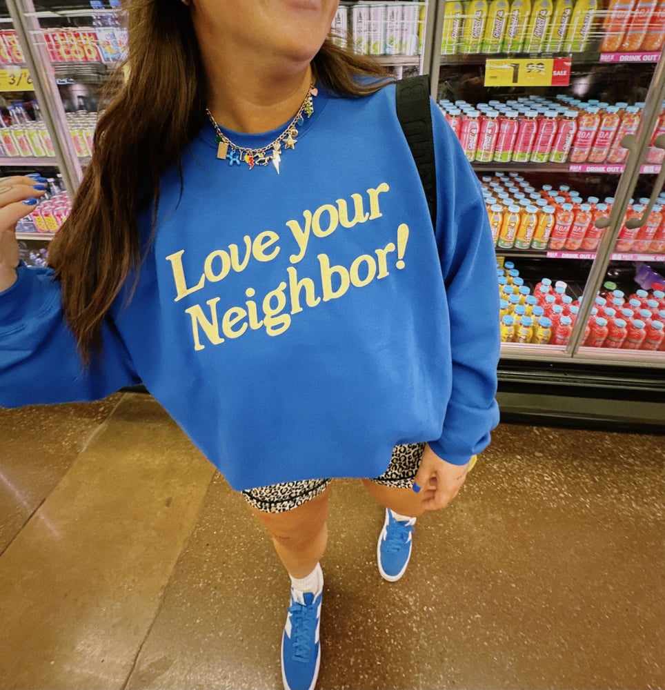 Image of yellow + blue crew