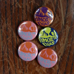 Image of Amor de Días summer 2011 badges
