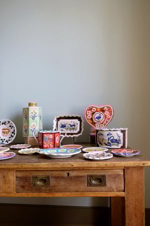 Image of Swan & Bramble - Large Romantic Vase