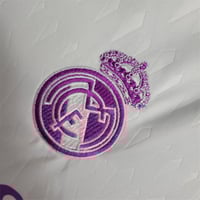 Image 4 of Real Madrid 23/24 Goalkeeper Jersey
