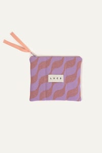 Image 1 of POCHETTE PANCAKE MAXI WAVE GLICINE