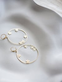 Image 5 of Grandes Boucles d'Oreilles MYRIA RING - Or/Argent