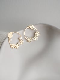 Image 2 of Boucles d'Oreilles IMYRIA - Blanc