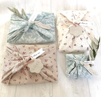 Image 1 of FUROSHIKI kit pour jolis cadeaux