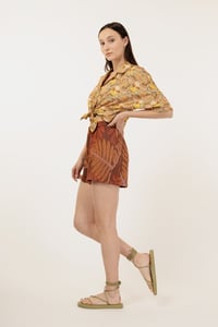 Image 3 of SHORTS SIRACUSA MONSTERA NOCE €143 -30%