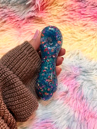 Image 17 of Turquoise Girly Freezable Glitter Glass Pipe   Color Changing Pipe