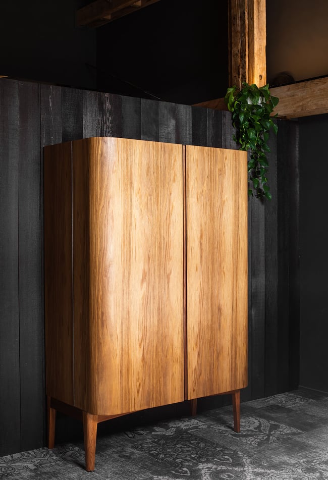 SEVEN DRINKS CABINET COMMERCIAL - LARGE