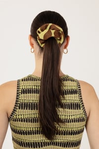 Image 2 of SCRUNCHIE WAVE MELA