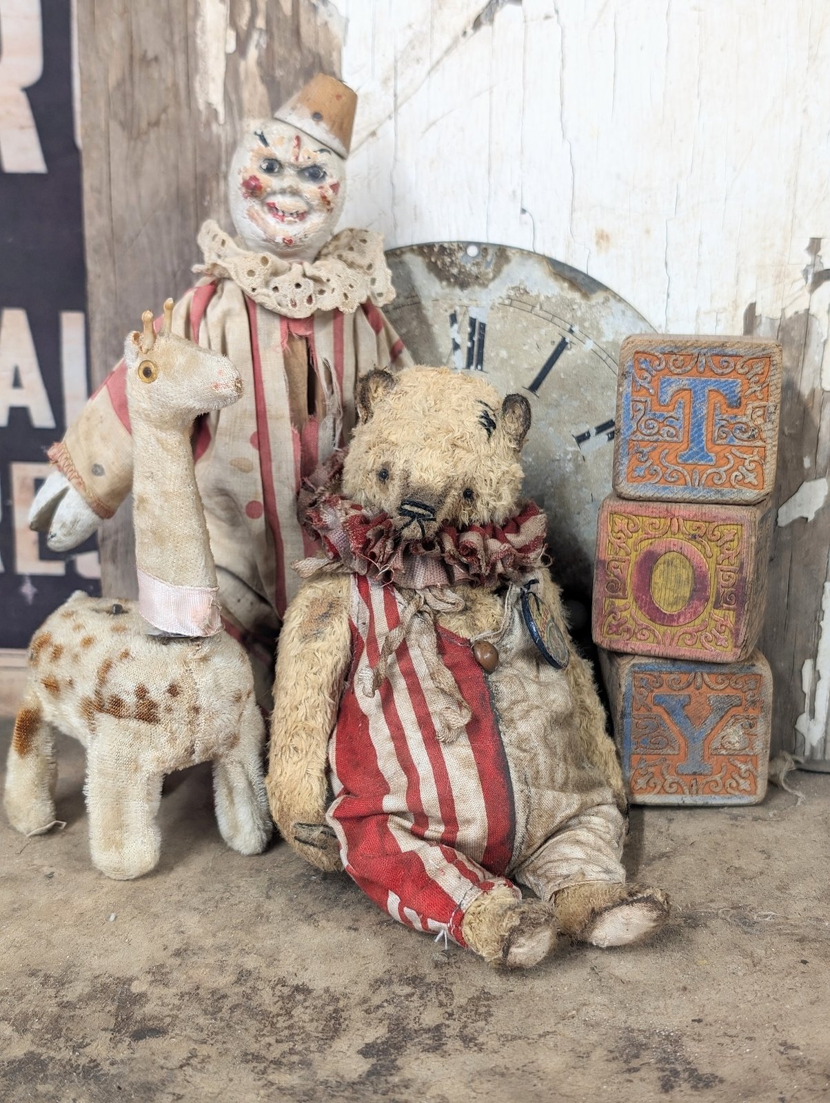 ぬいぐるみ・人形・置物 vintage white teddy bear with rompers