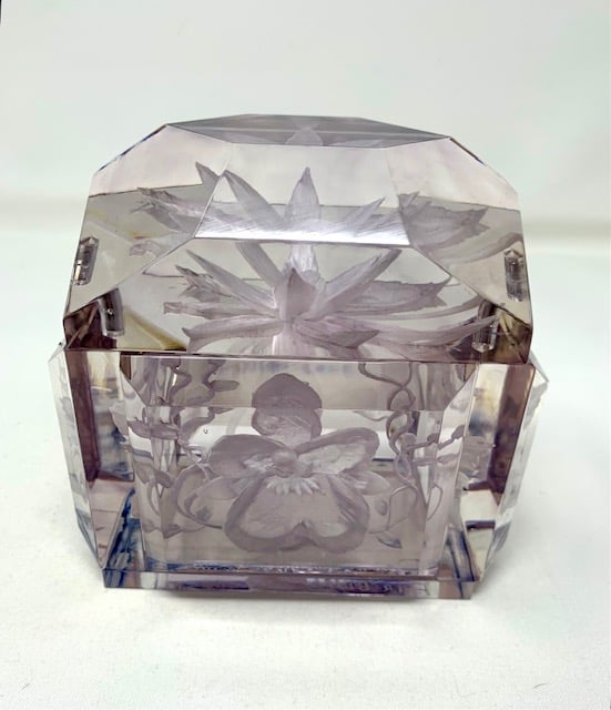 Image of Mini Victorian Box with Deluxe Lid