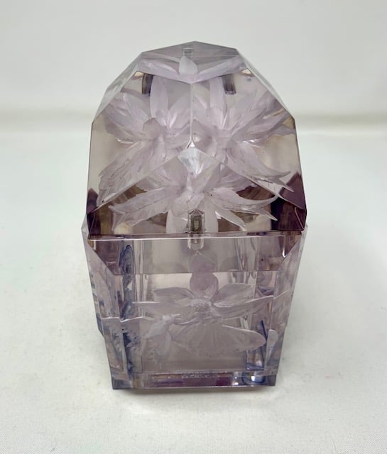 Image of Mini Victorian Box with Deluxe Lid