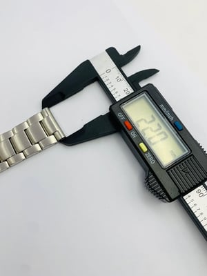 Image of Rare seiko heavy duty solid stainless steel gents watch strap,straight lugs,22mm, genuine,(GN-04)