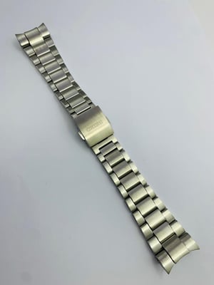 Image of Rare seiko heavy duty solid stainless steel gents watch strap,curved lugs,24mm, genuine,(GN-06)