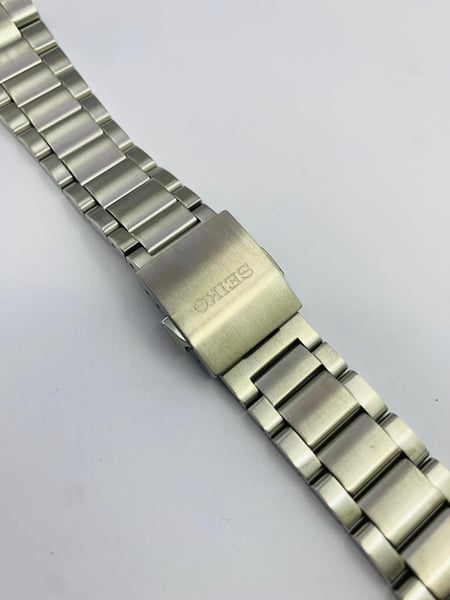 Image of Rare seiko heavy duty solid stainless steel gents watch strap,curved lugs,24mm, genuine seiko,japan.